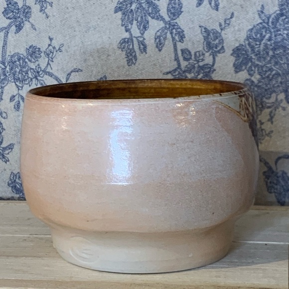 Beige Brown Ceramic Textured Planter - Picture 4 of 14